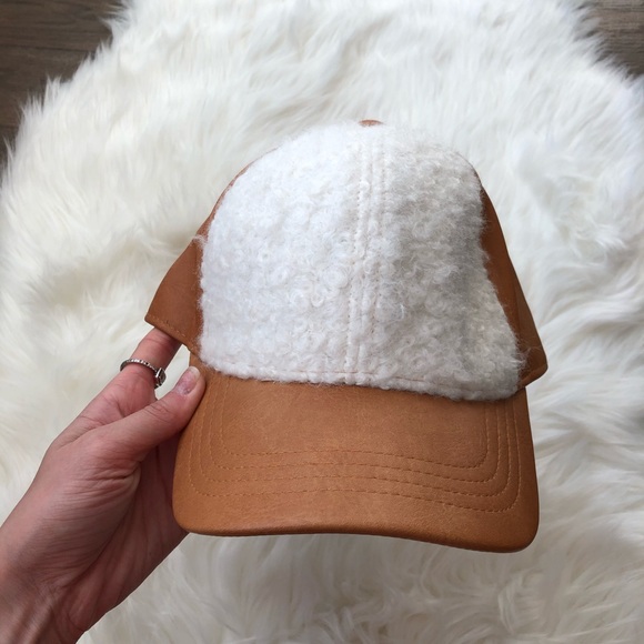 Leather / Sherpa Baseball Hat - Picture 2 of 6